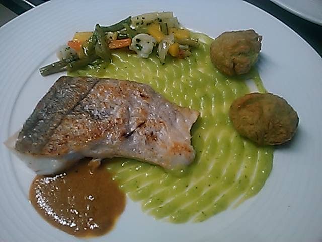 Le Gavroche Poisson à l'ail des ours en avril